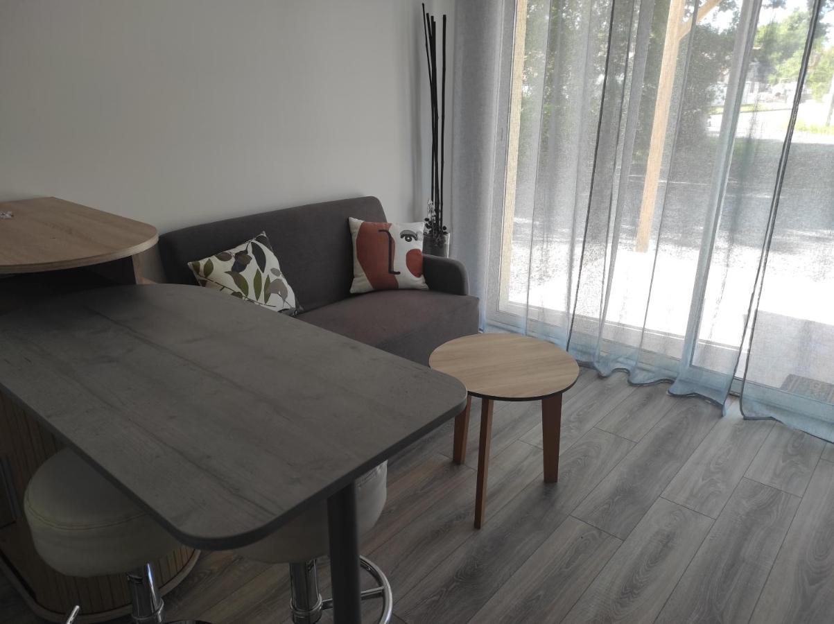 Appartement Anna 파렝티스 앙 보른 외부 사진